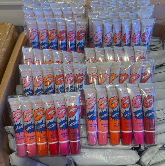 Romantic Bear Lip Gloss Set 6pk - Picture 2 of 2